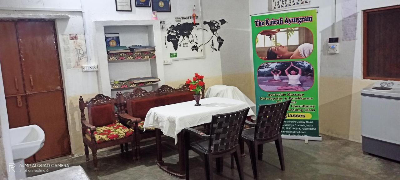 Hostel Buddha Khajurāho Extérieur photo