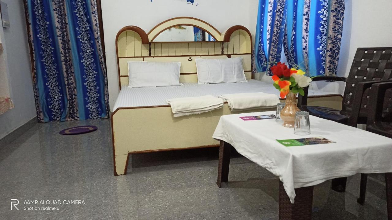 Hostel Buddha Khajurāho Chambre photo