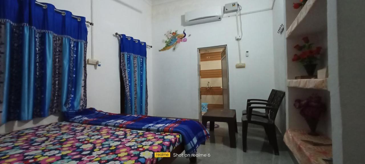 Hostel Buddha Khajurāho Chambre photo