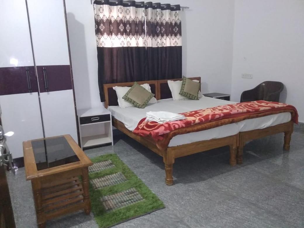 Hostel Buddha Khajurāho Extérieur photo